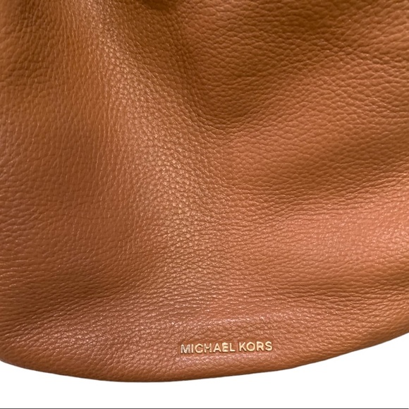 Michael Kors Large Shoulder Purse - Picture 3 of 7